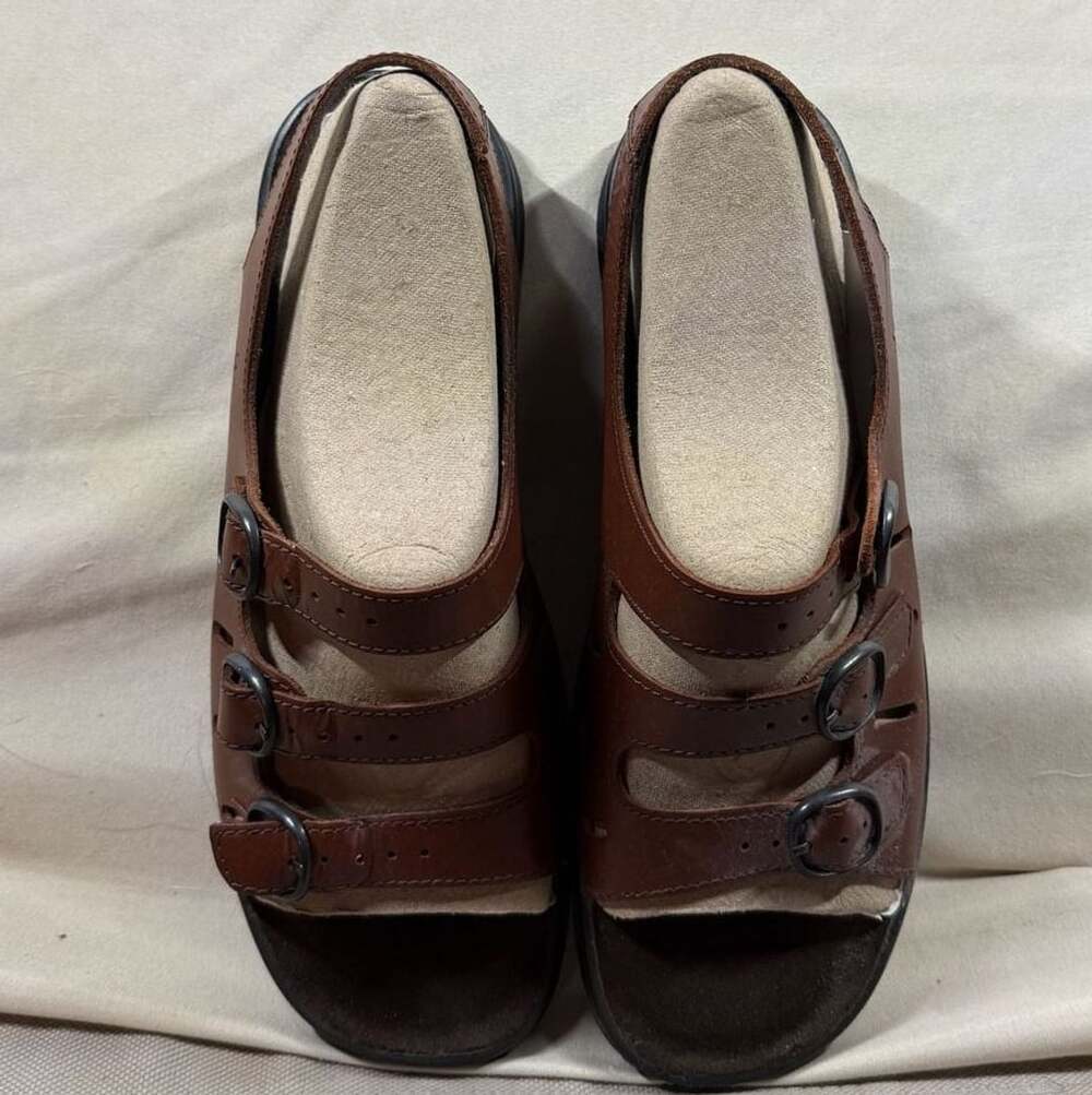 Clarks Springers Sandals Brown Leather